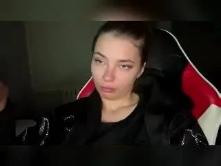 AdrieneDegennaro  live sex cam