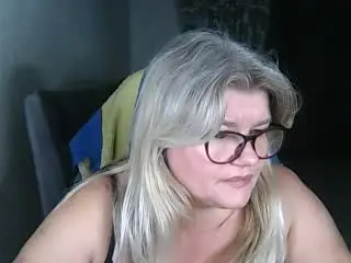 DreamyShirley  live sex cam