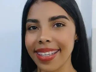 EmiliaHott69  live sex cam
