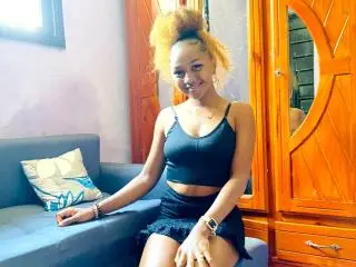 Jennitah  live sex cam