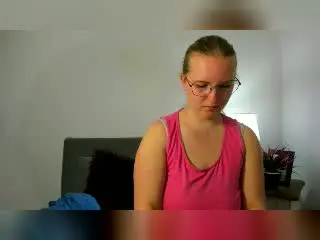 RosePlayful69  live sex cam