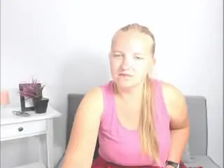 RosePlayful69  live sex cam