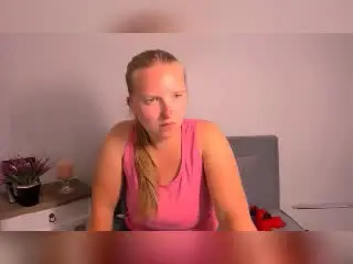 RosePlayful69  live sex cam