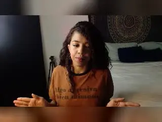 InannaIsshtar  live sex cam