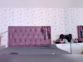 AvrillThomas  live sex cam