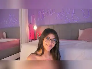 CoriinneBenson  live sex cam