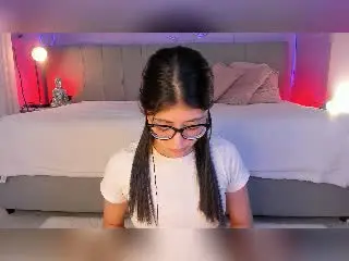 CoriinneBenson  live sex cam