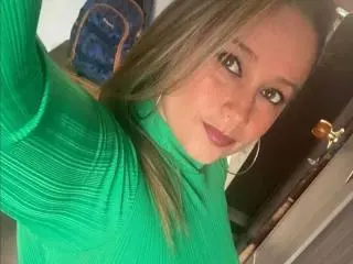BrendaBigTitis  live sex cam