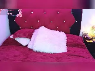 SaraSmiht  live sex cam
