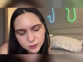 DeeannMilloy  live sex cam