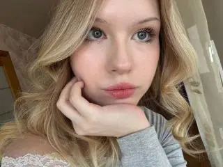 EllamaeRaugust  live sex cam
