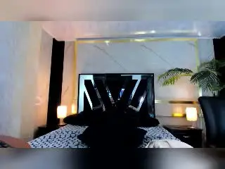 SophieDelaney  live sex cam