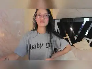 SophieDelaney  live sex cam