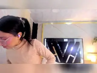 SophieDelaney  live sex cam