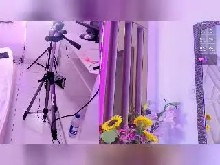 ScarletBlondie  live sex cam