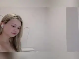 RaeleneRaya  live sex cam