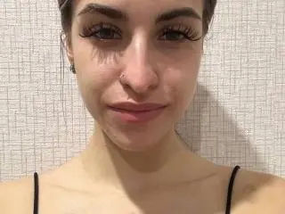 RoxanaKrausse  live sex cam