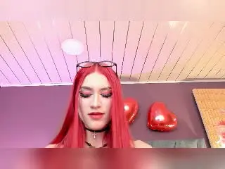 LorraineEvans  live sex cam