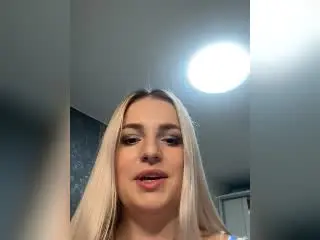 CoquineElise  live sex cam