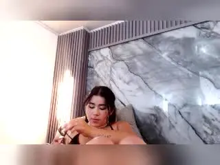 DayannaCold  live sex cam