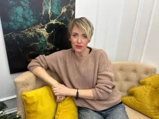 AlisArinti  live sex cam