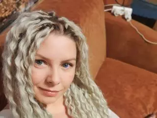 LuxuryWhite  live sex cam
