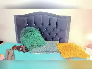 InayaKhalifa  live sex cam