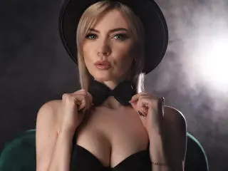ParadiseRoxanne  live sex cam