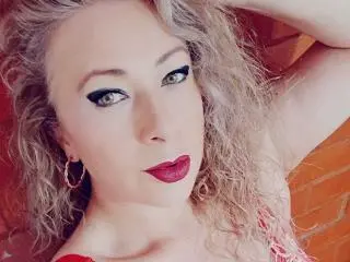 SofiaCurvyCute  live sex cam