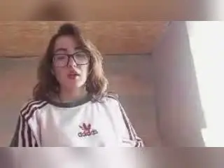 VandaDelehoy  live sex cam