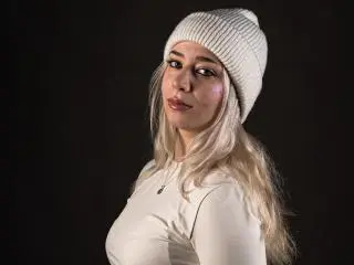 BeckyThaissa  live sex cam