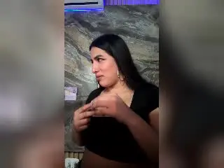 AlanaHarris  live sex cam