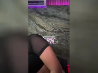 AlanaHarris  live sex cam