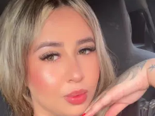 BelaSexyy  live sex cam