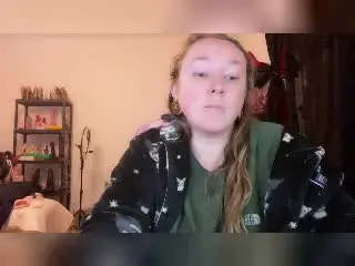 GoddessKisica  live sex cam