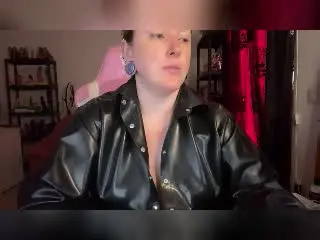 GoddessKisica  live sex cam