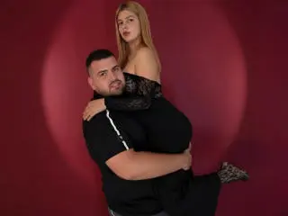 EmelyRoberto  live sex cam