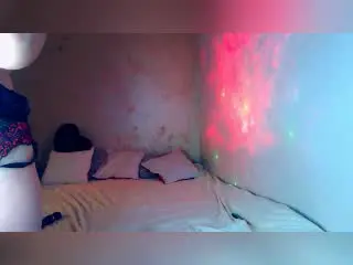 LilithGreenn  live sex cam