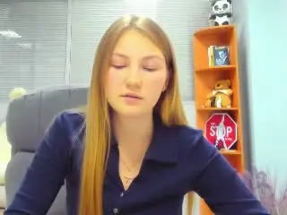 Amika  live sex cam