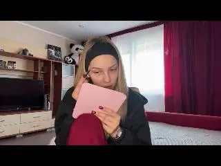 MeridithEngstrom  live sex cam