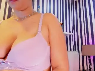 TheresaLarson  live sex cam