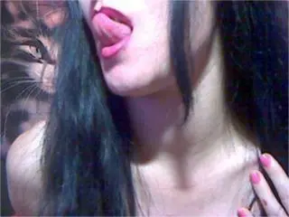 1KinkyBrunette  live sex cam