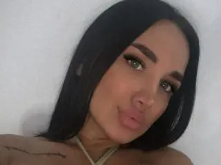 SarahAdams  live sex cam