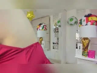 MaraRoberttss  live sex cam