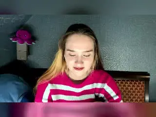 VertieTllo  live sex cam