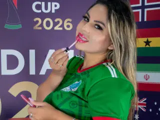 LiaAdams  live sex cam