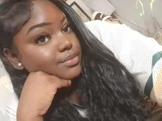 SweetYummyChocolate  live sex cam