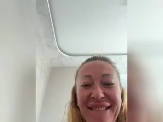 MysteryLaddy  live sex cam