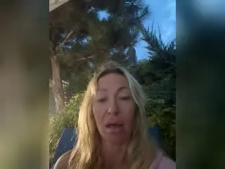 MysteryLaddy  live sex cam