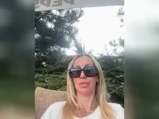 MysteryLaddy  live sex cam